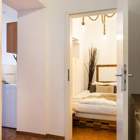 Ba Bardot - Forest Apartment Berlin
