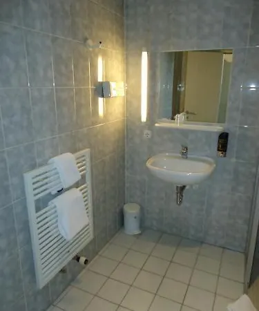 Und Rasthof Avus Motel 2*