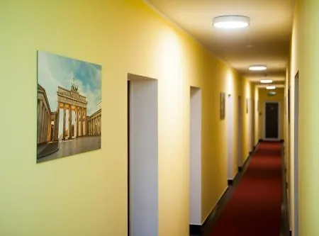 Aparthotel-christie Hotel 3*