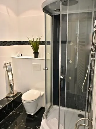 Aparthotel-christie 3*