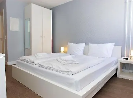Apartmenthouse - Am Goerlitzer Park Lejlighedshotel Berlin