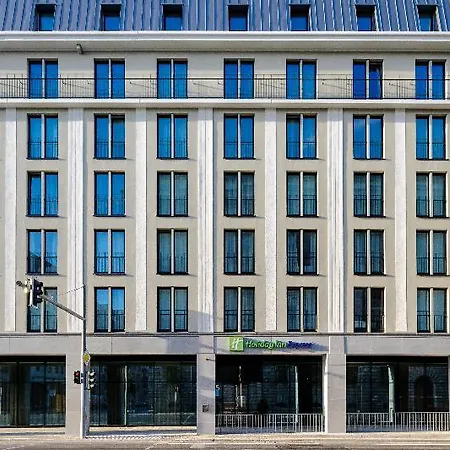 Holiday Inn Express - Berlin - Alexanderplatz By Ihg 3*