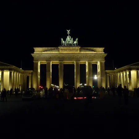 Apartamento Apartment&rooms Near Brandenburg Gate Berlín