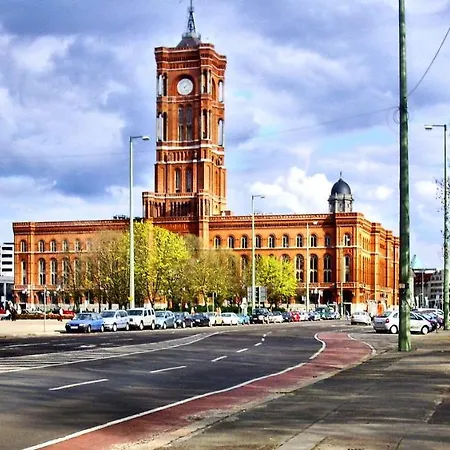Апартаменты Apartment&rooms Near Brandenburg Gate