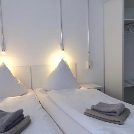 Apartment&rooms Near Brandenburg Gate Apartment Berlin