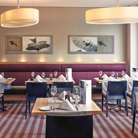 Отель Mercure Airport Tegel