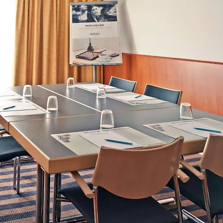 Отель Mercure Airport Tegel Берлин