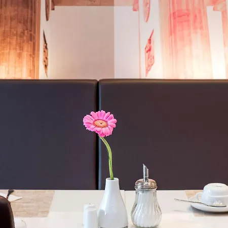 Mercure Alexanderplatz Hotel 3*