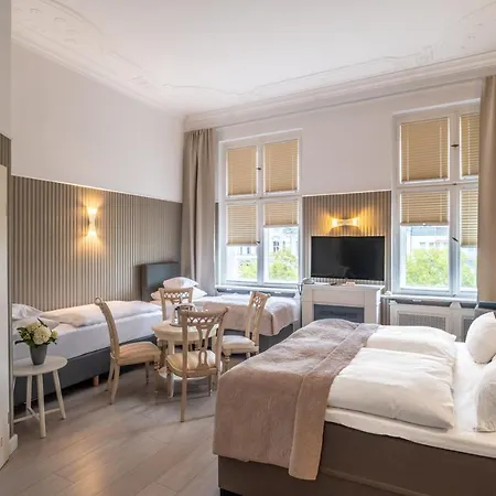 Augusta Am Kurfuerstendamm Hotel 3*