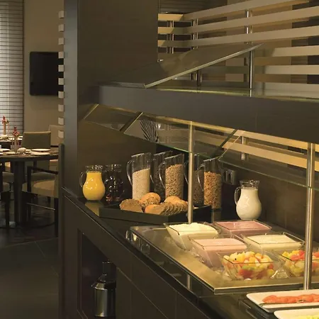 Nh Potsdamer Platz Hotel