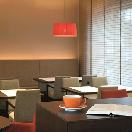 Nh Potsdamer Platz 4*
