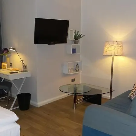 Alt - Tegel 3* Berlin