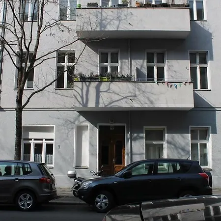 Apartments Berlin Leberstrasse 58 3*