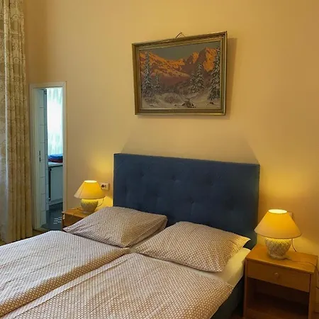 Gunia Pensionat 2*