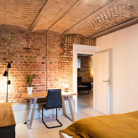 Luxurious Urban Living - Premium Downtown Next To Hbf Apartament