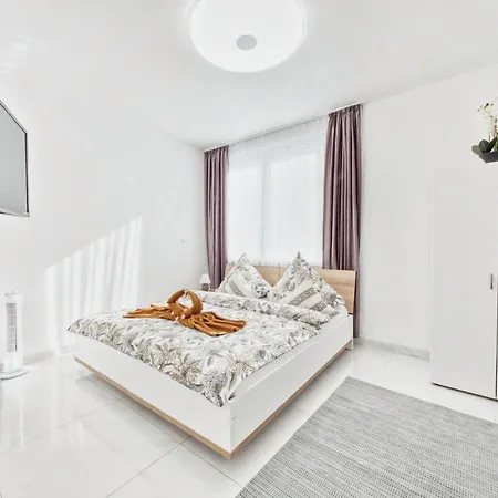 Amanda Guest house