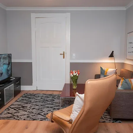 90qm Zentrum Naehe Prenzlauer Berg, 2 Baeder דירה