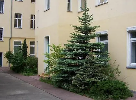 Streuhof 2*