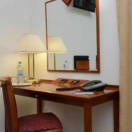 Lägenhetshotell Elegant Apartotel 3*