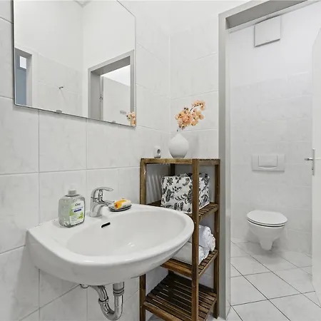Apartment 33 Abcd Alexanderplatz *