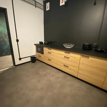 P182 Hidden ベルリン