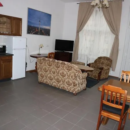 Roy Holiday home *