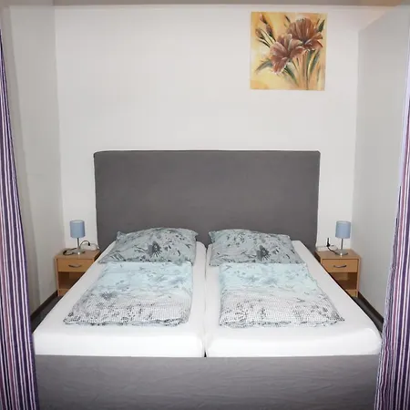 Roy Holiday home