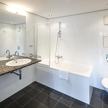 Pfefferbett Potsdamer Platz 4*