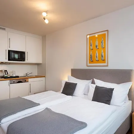 Hotel Aquino Berlin 3*