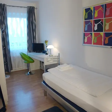 Guest house Bananas Hotel And Guesthouse Berlin *