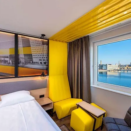 Ibis Styles Treptow 3* Berlim