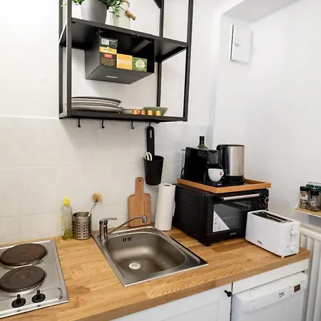 Hideaway With Terrace Appartamento Berlino