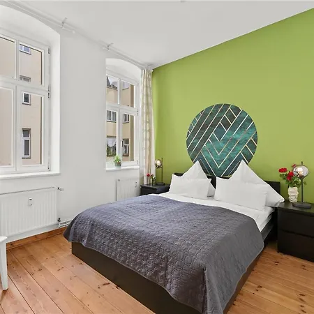 33 Efg Schoenhauser Allee Mit Balkon Berlijn