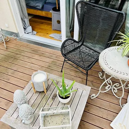 Kreuzberger Szene Penthouse 아파트