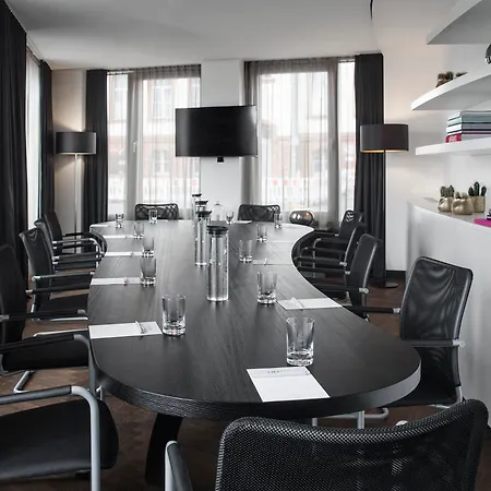 Amano Grand Hotel 3*