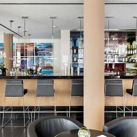 Mercure City