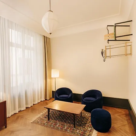 Boutique Chateau Royal Hotel Berlin