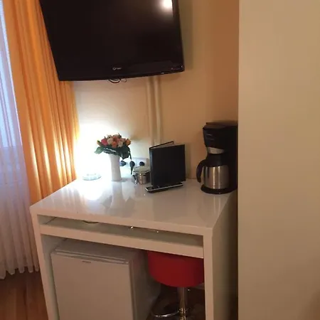 City Guesthouse Pension Berlin בית הארחה