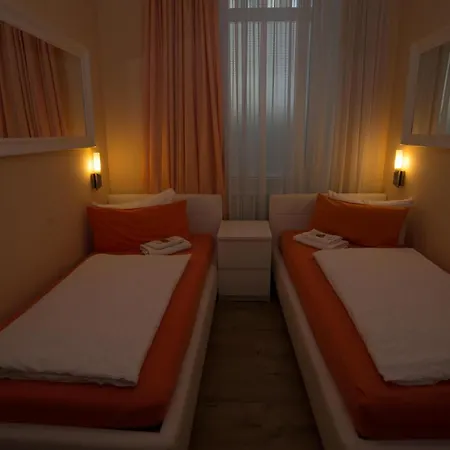 City Guesthouse Pension Berlin ברלין
