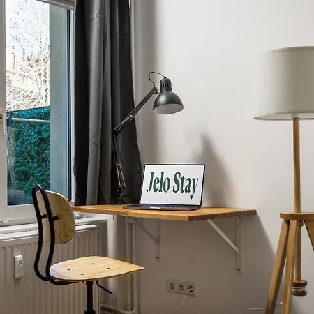 Sonnig & Helle Alexanderplatz In 15min Zu Erreichen, Herthastrasse Sehr Schoen Und Gross Fuer Gruppen Geeignet Apartman