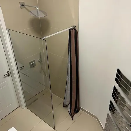 Luxpur Apartment
