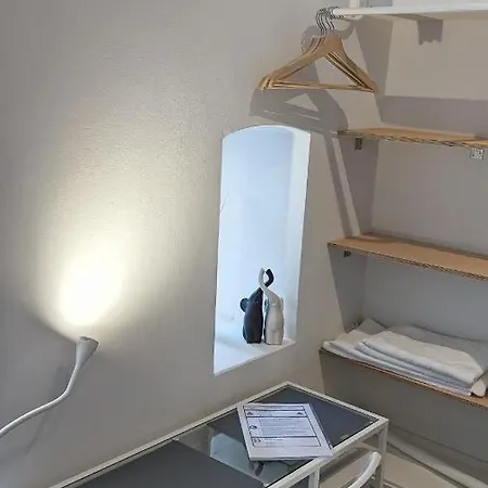Central, Cozy, Designed 1-br At Akazienkiez * Berlín