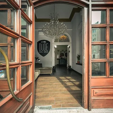 Aparthotel Bob W Mitte 4*