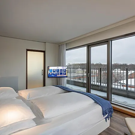 Hotel Pestana Tiergarten 4*