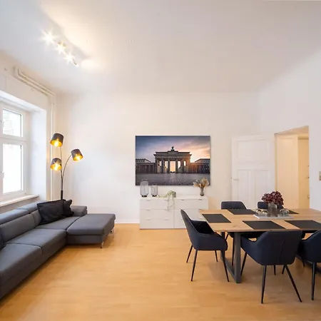 Διαμέρισμα Massagesessel, King-sized Bed, Billardtisch, 2 Couches