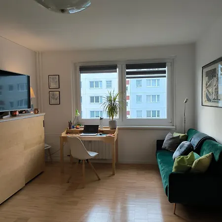 Apartment Ferienwohnung Fuer 1-3 Personen In Berlin, Naehe U Friedrichsfelde *