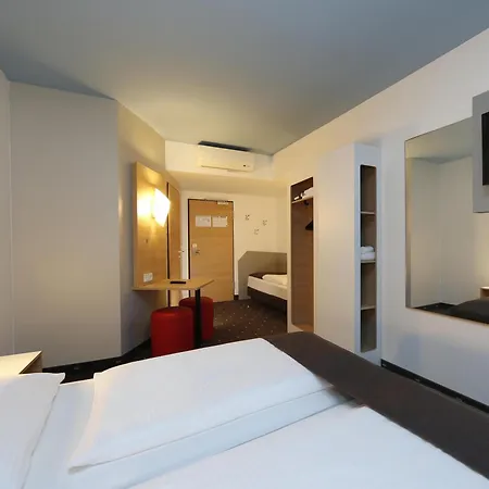 Hotel Berlin-tiergarten 3*