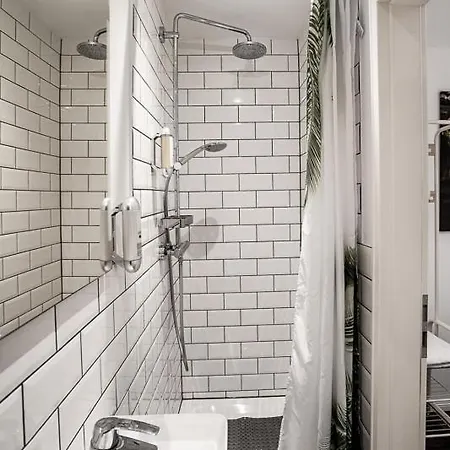 Boxi Jungle House - Unique In Friedrichshain - 3br Holiday home *