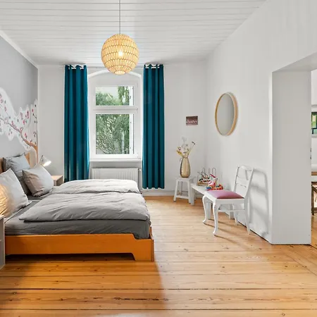 Wilhelmshavener 3br In Downdown Moabit Appartement *