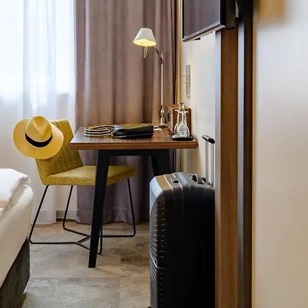 Mercure City Hotel 4*
